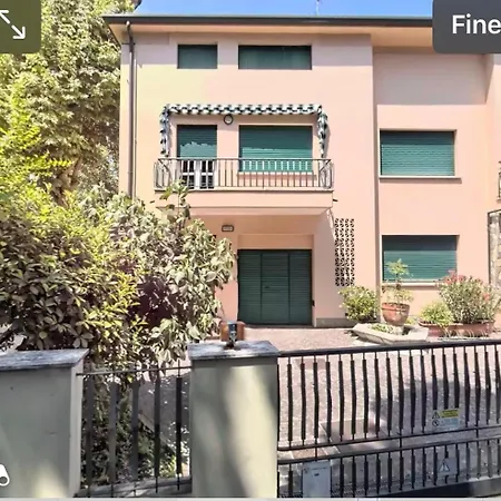 Дом отдыха Centro 4 Persone In Matrimoniale, Piazza E Mezzo E Un Singolo Con Parcheggio Privato Gratuito (adults Only) Имола