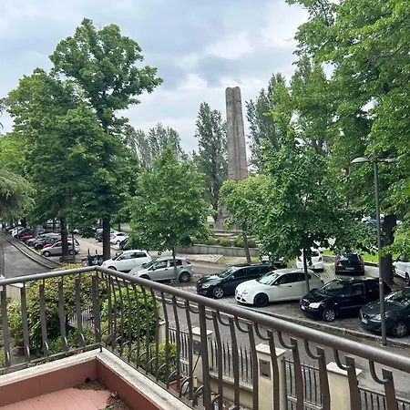 Centro 4 Persone In Matrimoniale, Piazza E Mezzo E Un Singolo Con Parcheggio Privato Gratuito (adults Only) イーモラ