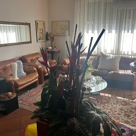 Centro 4 Persone In Matrimoniale, Piazza E Mezzo E Un Singolo Con Parcheggio Privato Gratuito (adults Only) Hébergement de vacances Imola